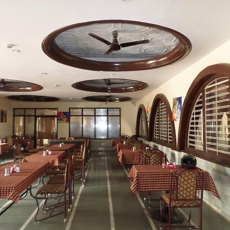 Hotel Ayodhya Nashik Exterior foto