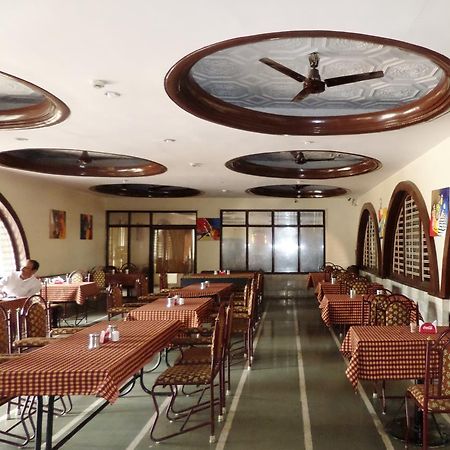 Hotel Ayodhya Nashik Exterior foto