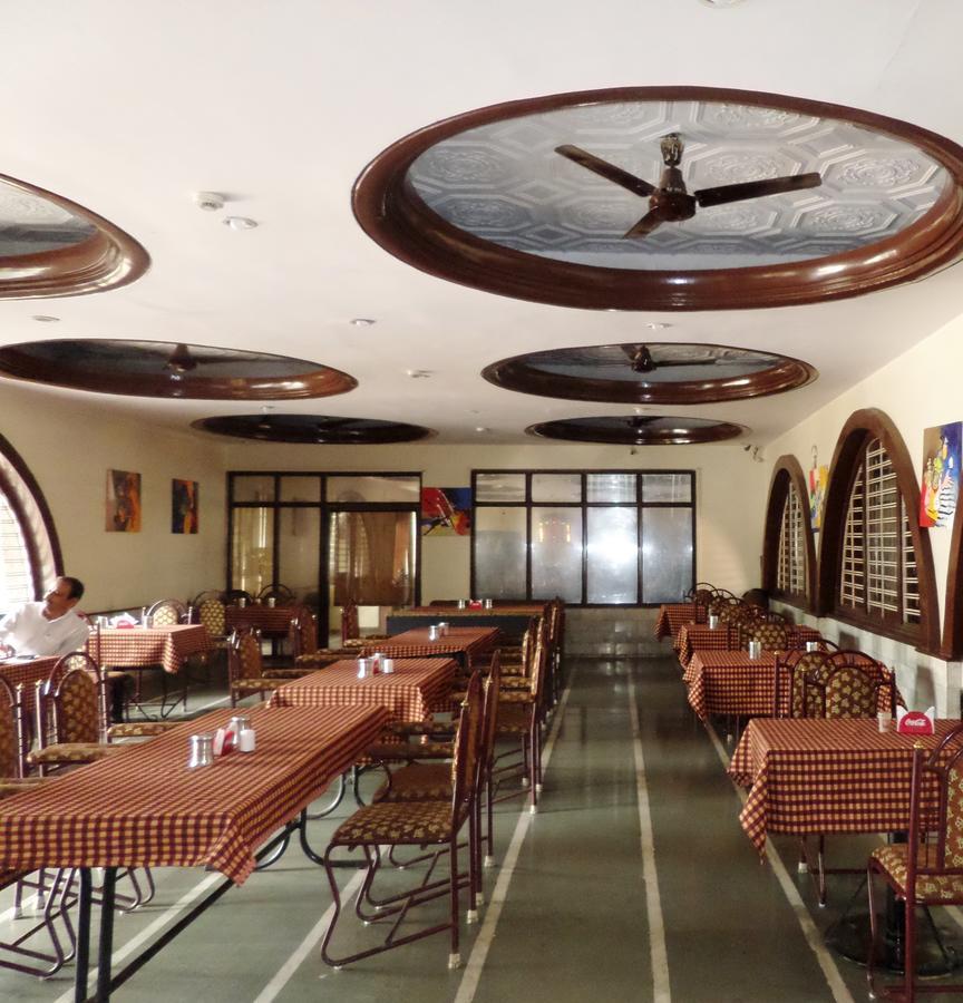 Hotel Ayodhya Nashik Exterior foto